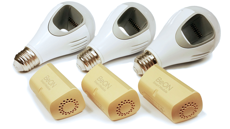 Illustration for article titled Smart LED Bulbs Learn Your Routines, and Automatically Turn On When You Go on Vacation